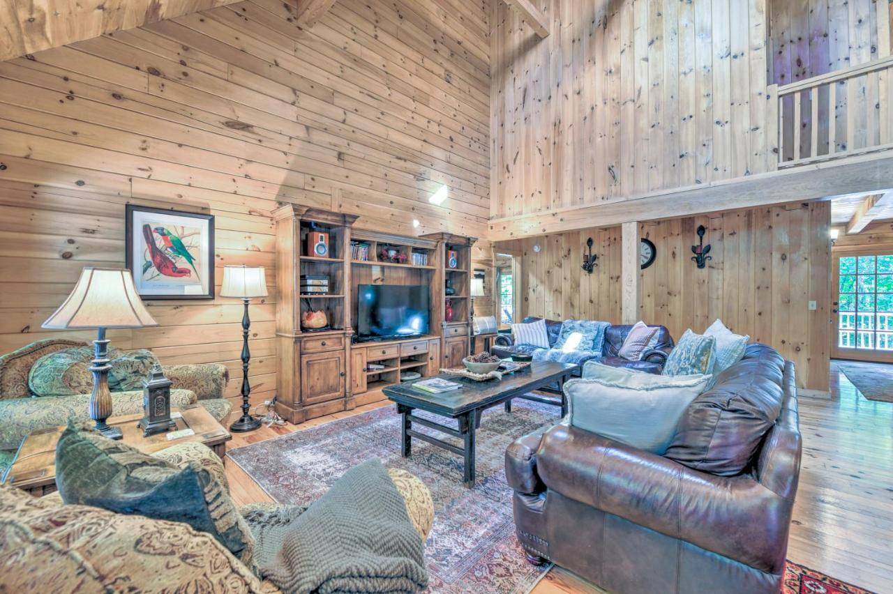 Villa Luxury Cabin With Deck Less Than 5 Miles To Sapphire Valley! Exterior foto