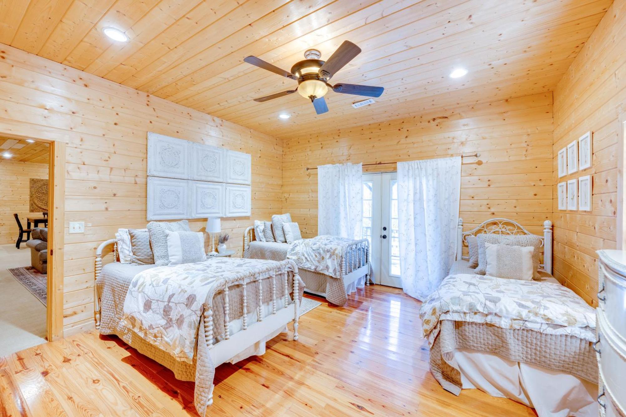 Villa Luxury Cabin With Deck Less Than 5 Miles To Sapphire Valley! Exterior foto